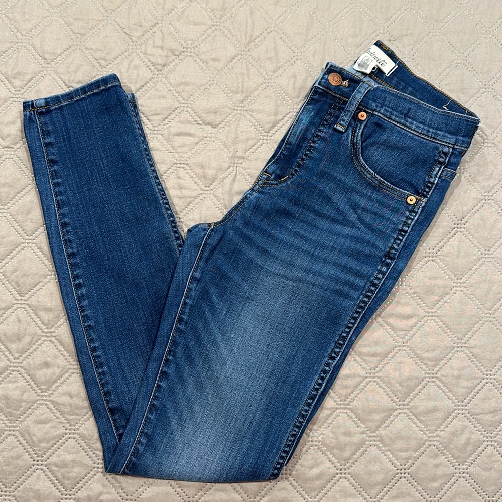 Madewell 10” High Rise Skinny Jeans.